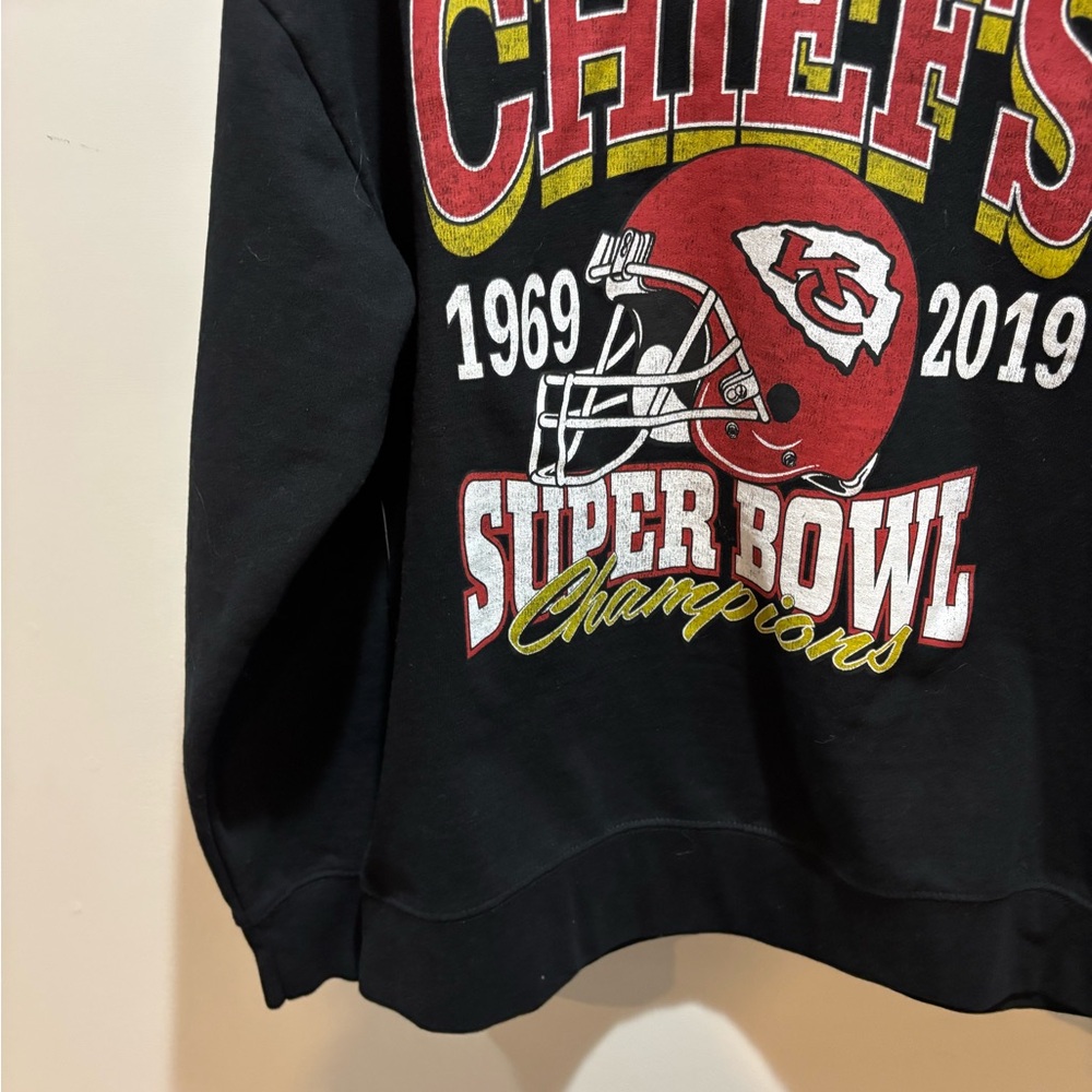 Kansas City Chiefs Super Bowl Sweatshirt Like New - Picture 3 of 15